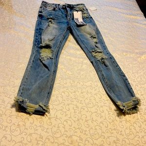 “RIP & DESTROY” SUPER HIGH-RISE “VINTAGE DEMIM” MOM FIT JEAN